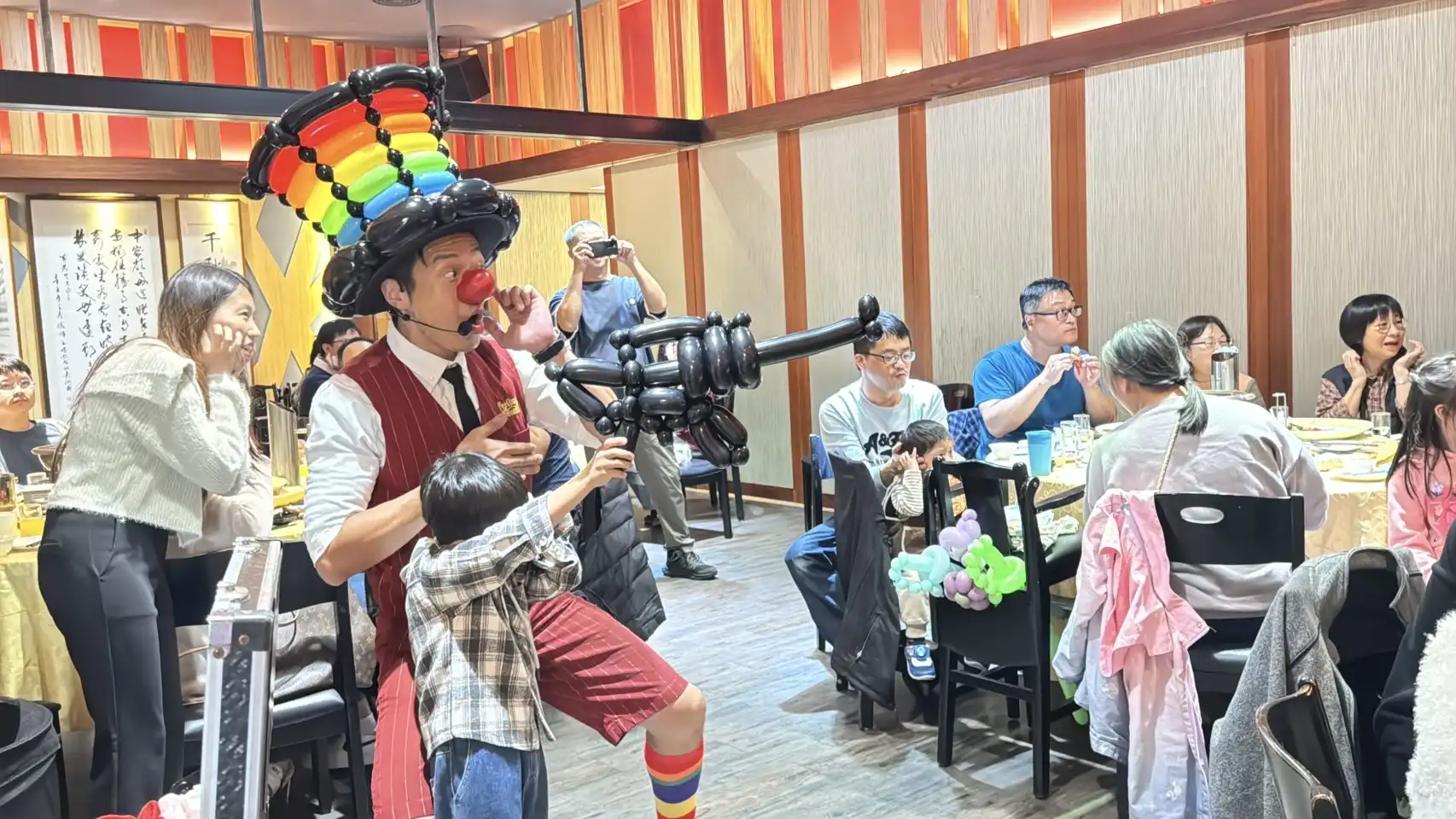 南投尾牙親子活動：創意造型氣球發射器互動挑戰