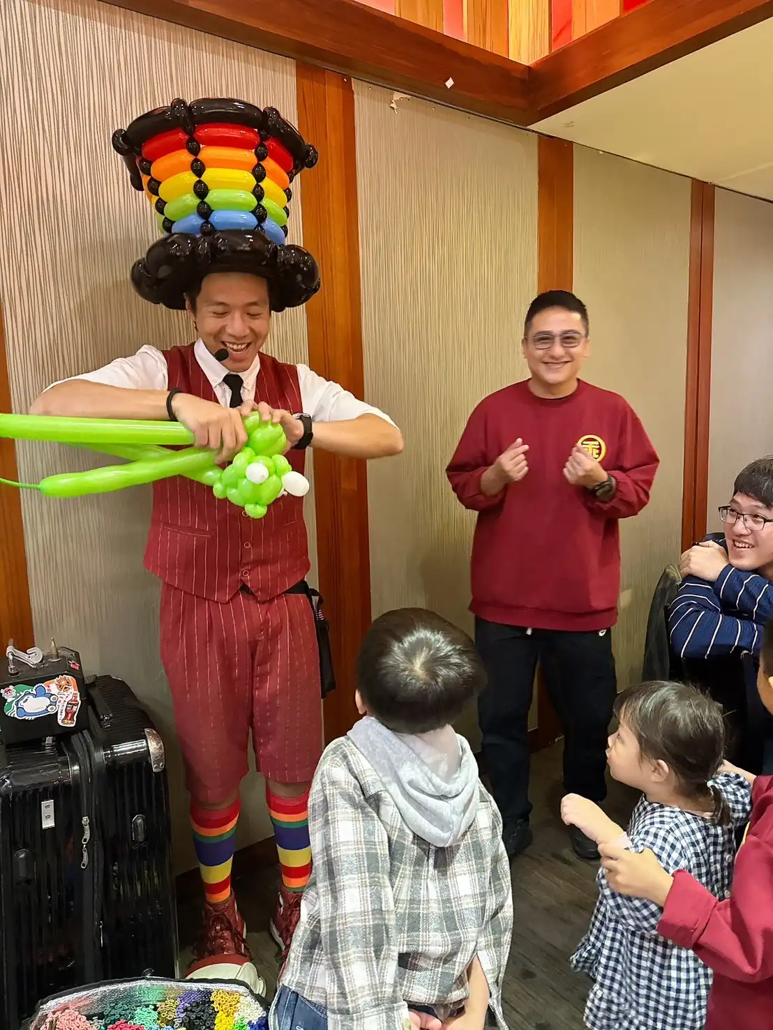 南投氣球表演推薦：氣球大叔 Sony 現場手折精緻造型氣球